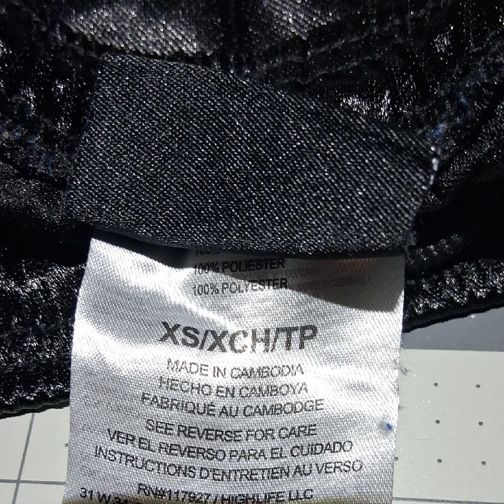 AND1 boys Black Athletic Shorts - Picture 3 of 8